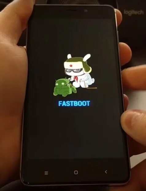 На экране появилась надпись fastboot. Редми 8а Fastboot. Fastboot Redmi 9s. Fastboot Redmi 8 t. Xiaomi кирпич Fastboot.