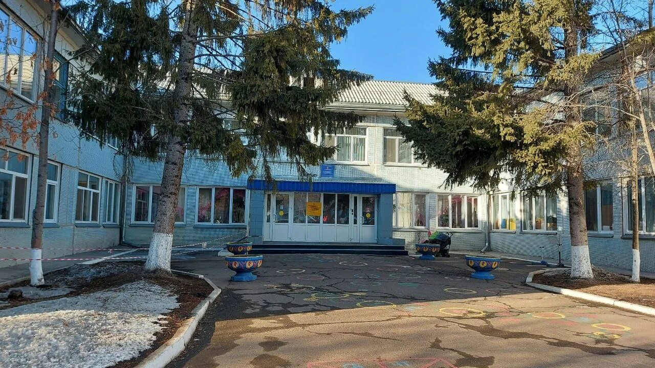 Мемы про детский сад смешные. Детский сад блять. Детский сад блять. Детский сад блять. Нарисовать детский садик.