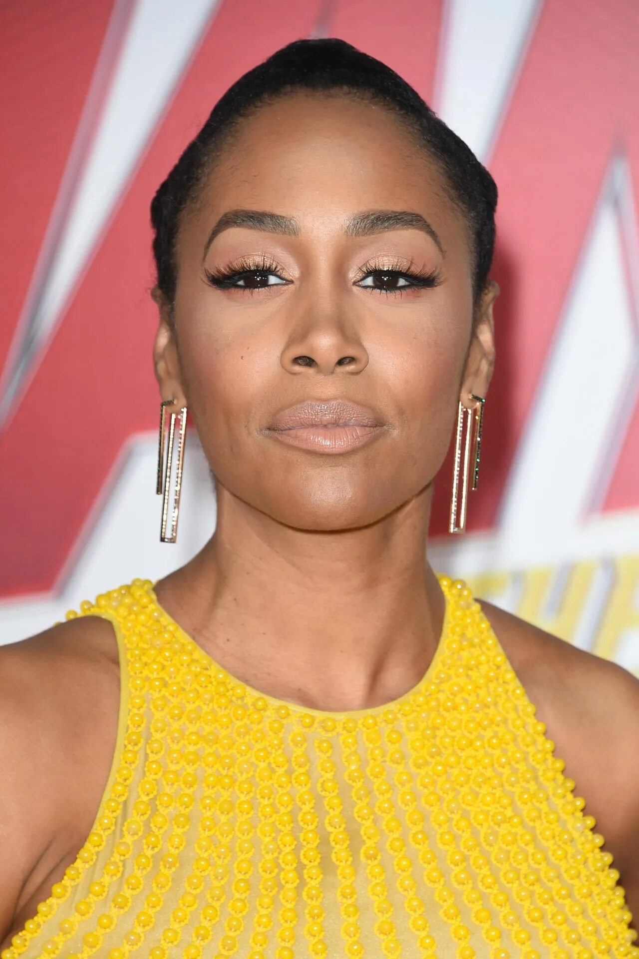 Симон миссик. Симон миссик simone missick.