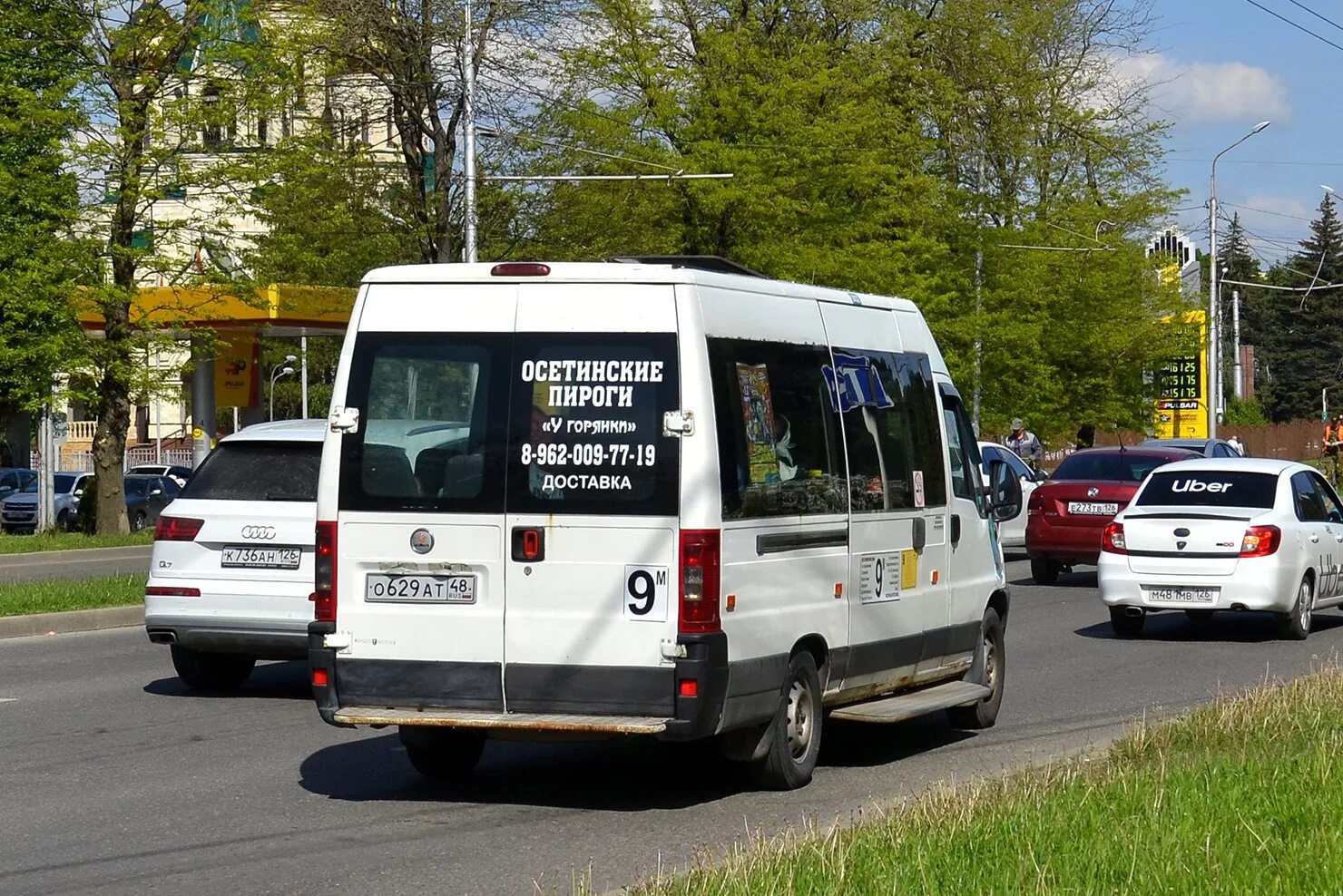 Маршрутка 9м пенза. Стоянка маршруток. 99 маршрутка. Газ на автобусах в ставрополе. Маршрутка 9.