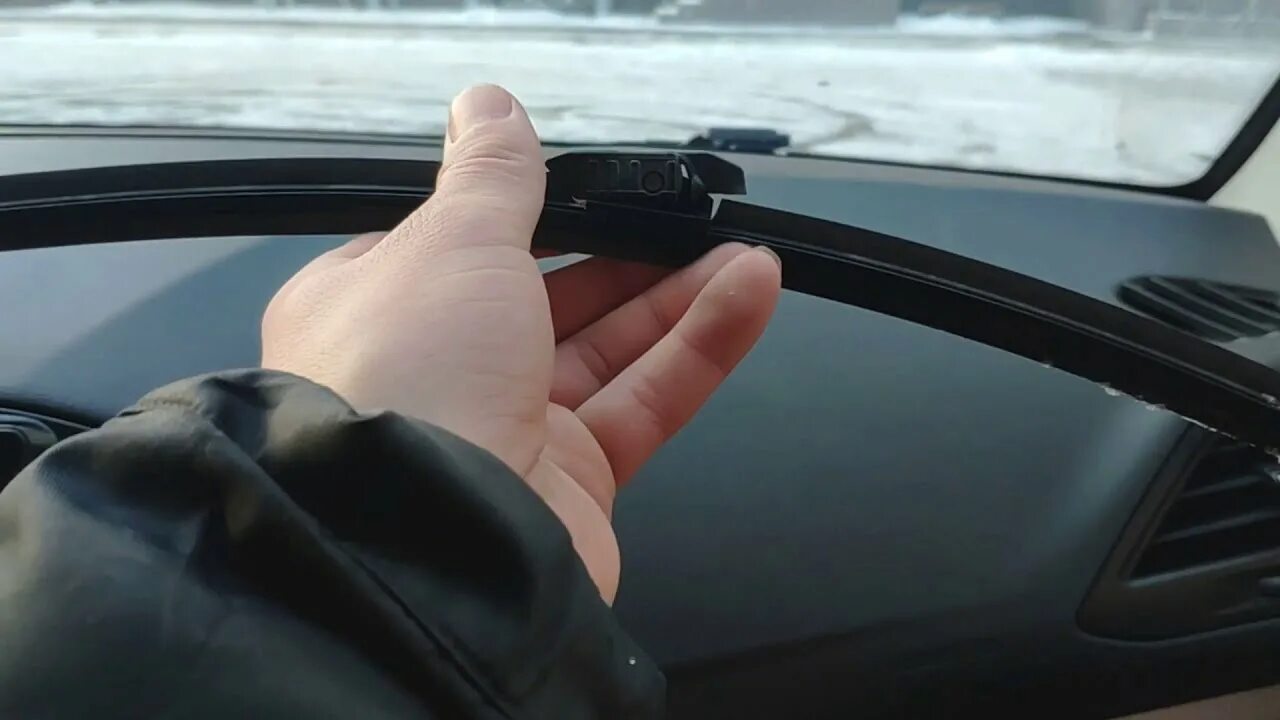 Как заменить щетки дворников на весте Щетка стеклоочистителя комплект BOSCH Aerotwin AR502S, 500мм/450мм, бескаркасная