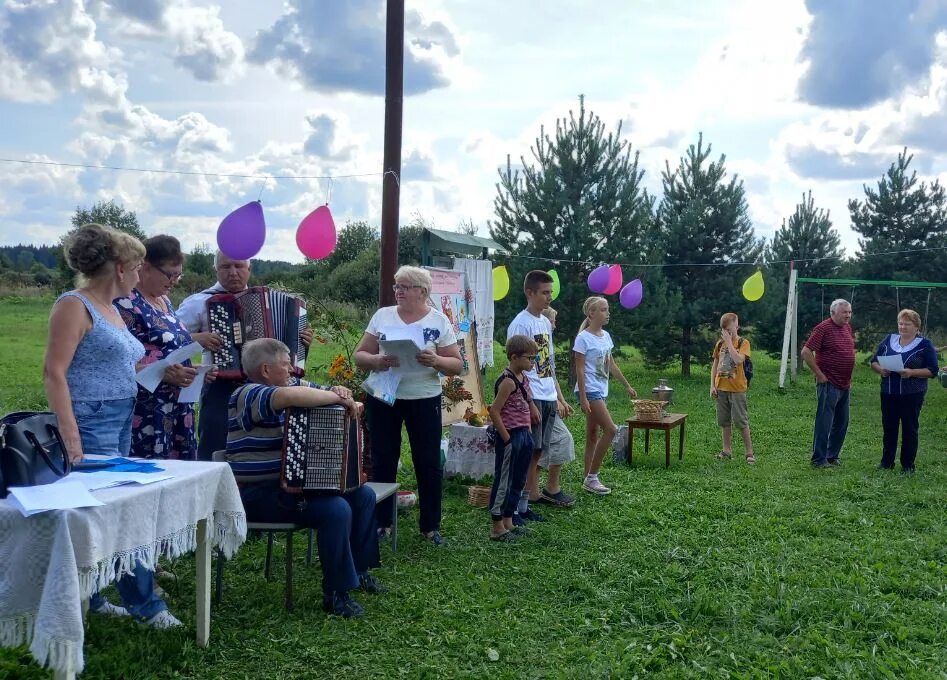 Деревня Златоустово Рузский район. Златоустово Гагаринский район. Златоустово Смоленской области Гагаринского района. Село Златоустово Тамбовская область. Сел в уголочек