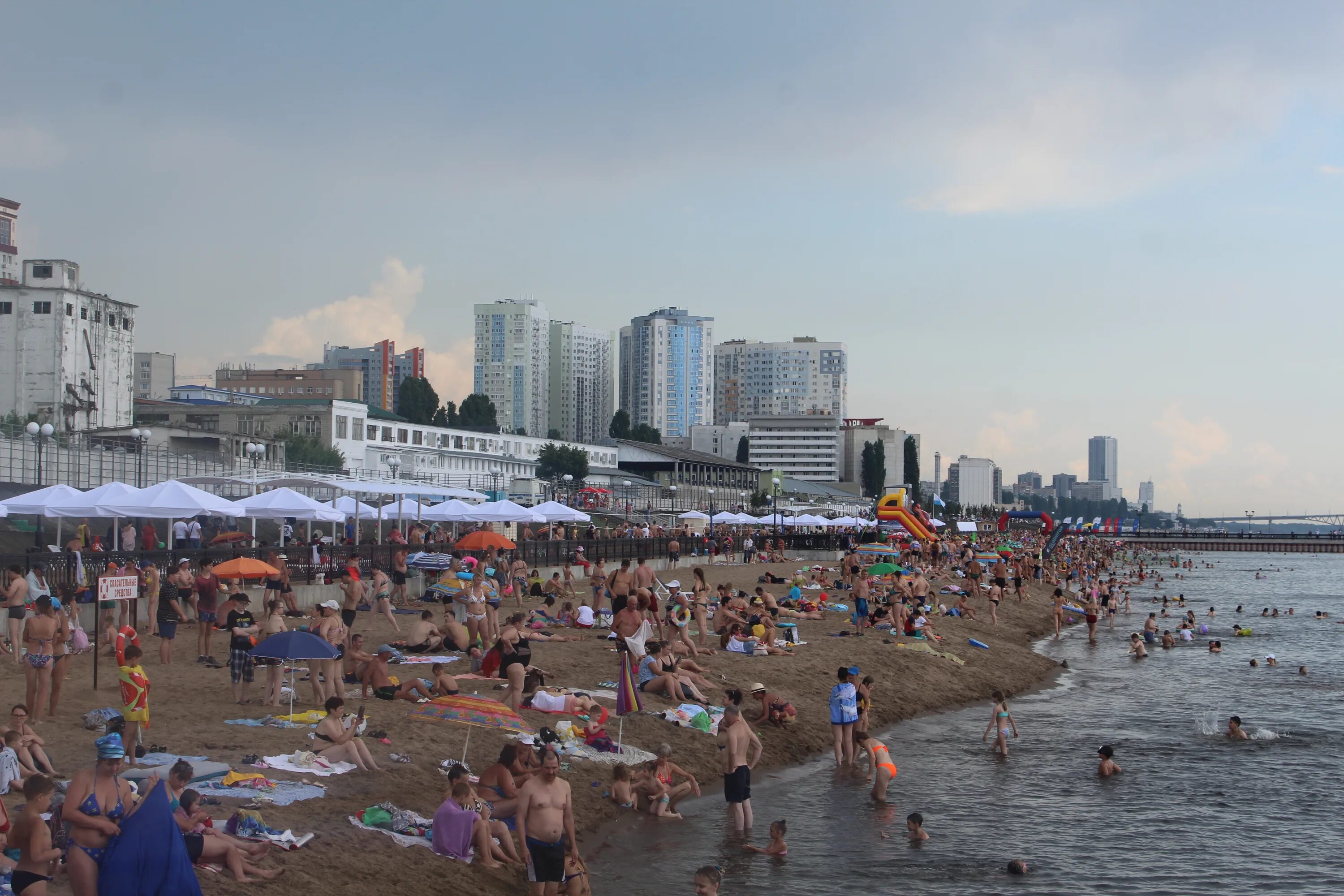 новое пляжное. пляжи новозеландия. новое пляжное. пляж золотые пески саратов. новая зеландия остров пляж.