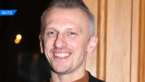 Ведущий видеть