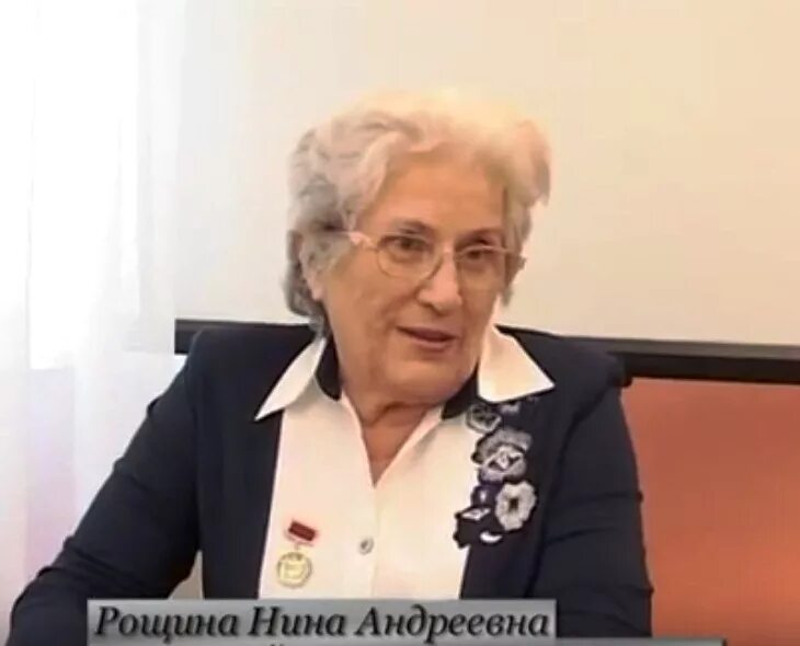 Фотография. Якимова Нина Андреевна - свинарка колхоза "Ленинские всходы" Белохол