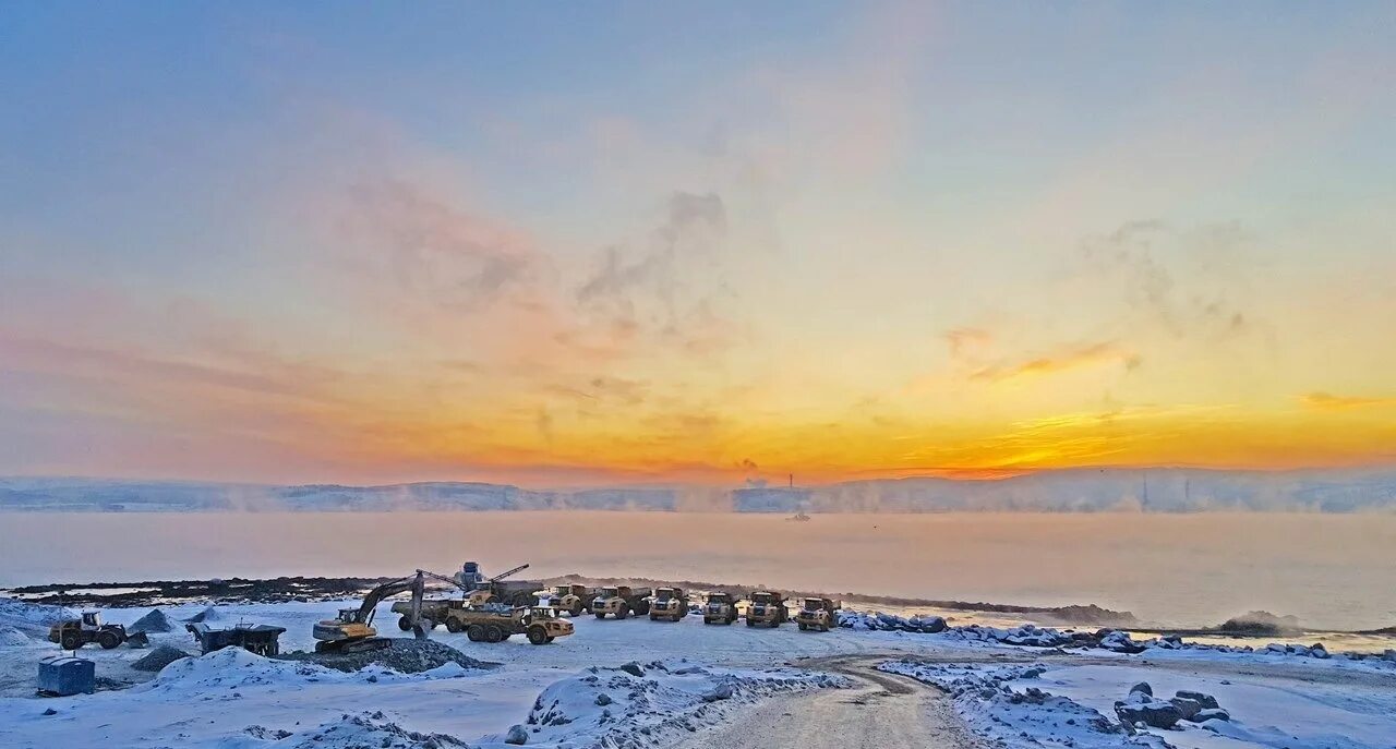 Поселок белокаменка. Танкер белокаменка мурманск. Белокаменка мурманск. Село белокаменка. Мурманск село белокаменка.