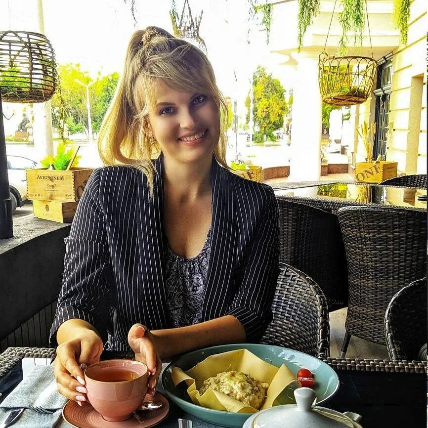 Кафе вино белгород. Веранда и вино белгород. Ресторан зима белгород веранда. Веранда и вино белгород. Летняя веранда вино.