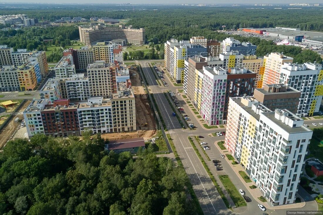 В ЖК "Микрогород в лесу" будет построено четыре новых корпуса с паркингом