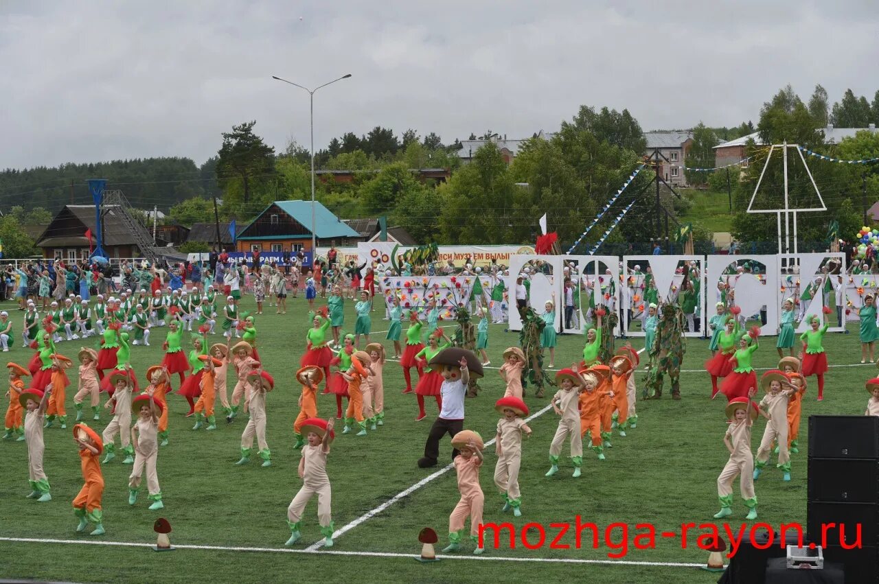 Грахово можга. Стадион сюмси удмуртия. Можга баскетбол. Игра (удмуртия). Благоустройство можги.