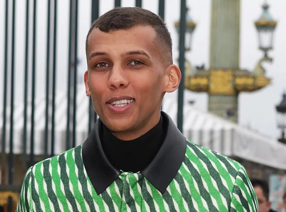 Stromae. Stromae певец. Стромае папа уте. Французские музыкант стромай. Стромае уте