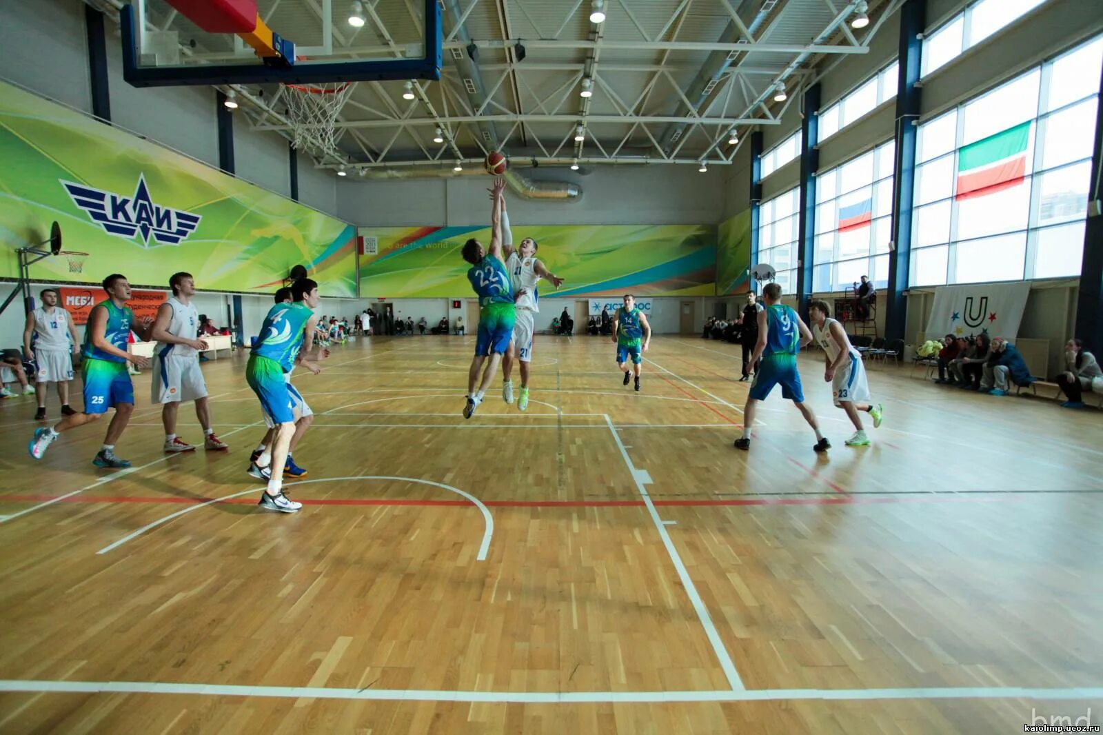 Спортивная 1 казань. КАИ Олимп. КАИ Олимп спортивный зал. КАИ Олимп тренажерный зал. КНИТУ КАИ спортивные комплексы.