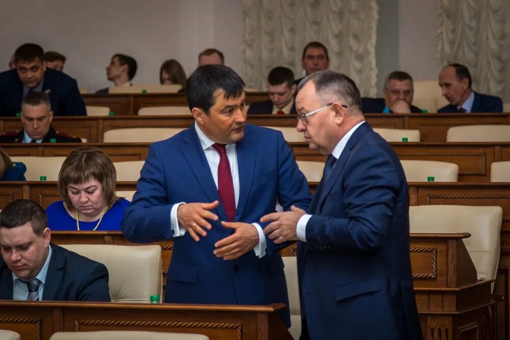 Банкфакс на сегодня алтайский. Водители в Алтайском Законодательном собрании. Заксобрания Арчибасов. Банкфакс новости Алтайский. Банкфакс Горсков.