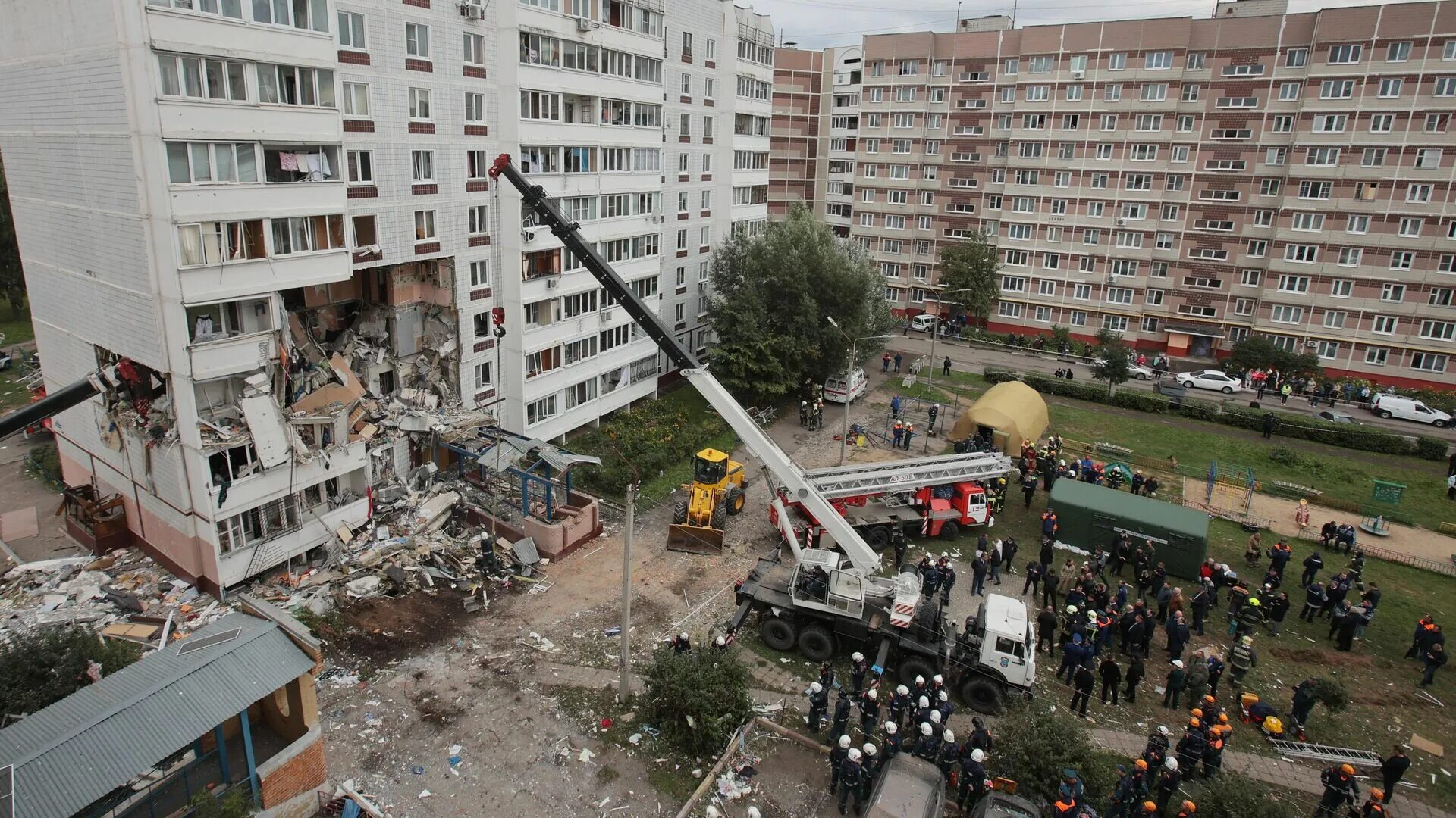 В результате взрыва газа. 28 Июня 9а Ногинск взрыв.