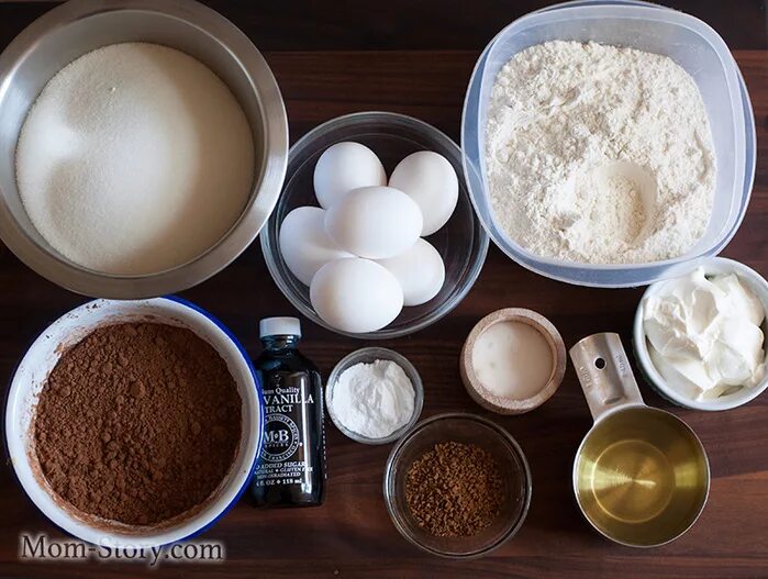 Ингредиенты для приготовления торта. Натуральные Ингредиенты для торта. Индигриенты для торта. Масло сливочное мука сахар какао