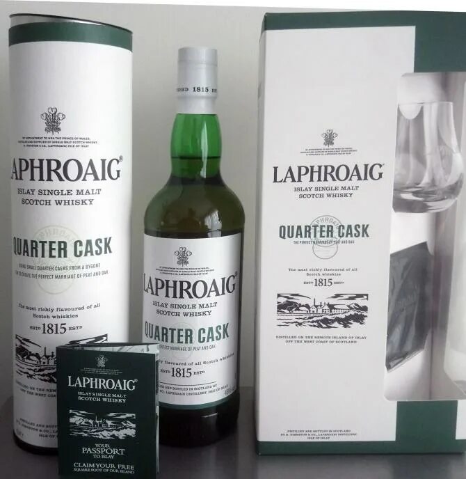 Laphroaig 10 лет 0.7 л подарочная упаковка. Laphroaig 10 лет 0.7 л подарочная упаковка