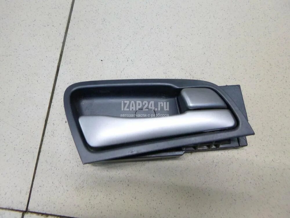 ручка двери хендай солярис 2019. внутренняя ручка двери солярис 2011. плосмаски на ручках внутренних на хендай элантра. ручка двери солярис внутренняя левая. ручка двери внутренняя hyundai / 82623en000.