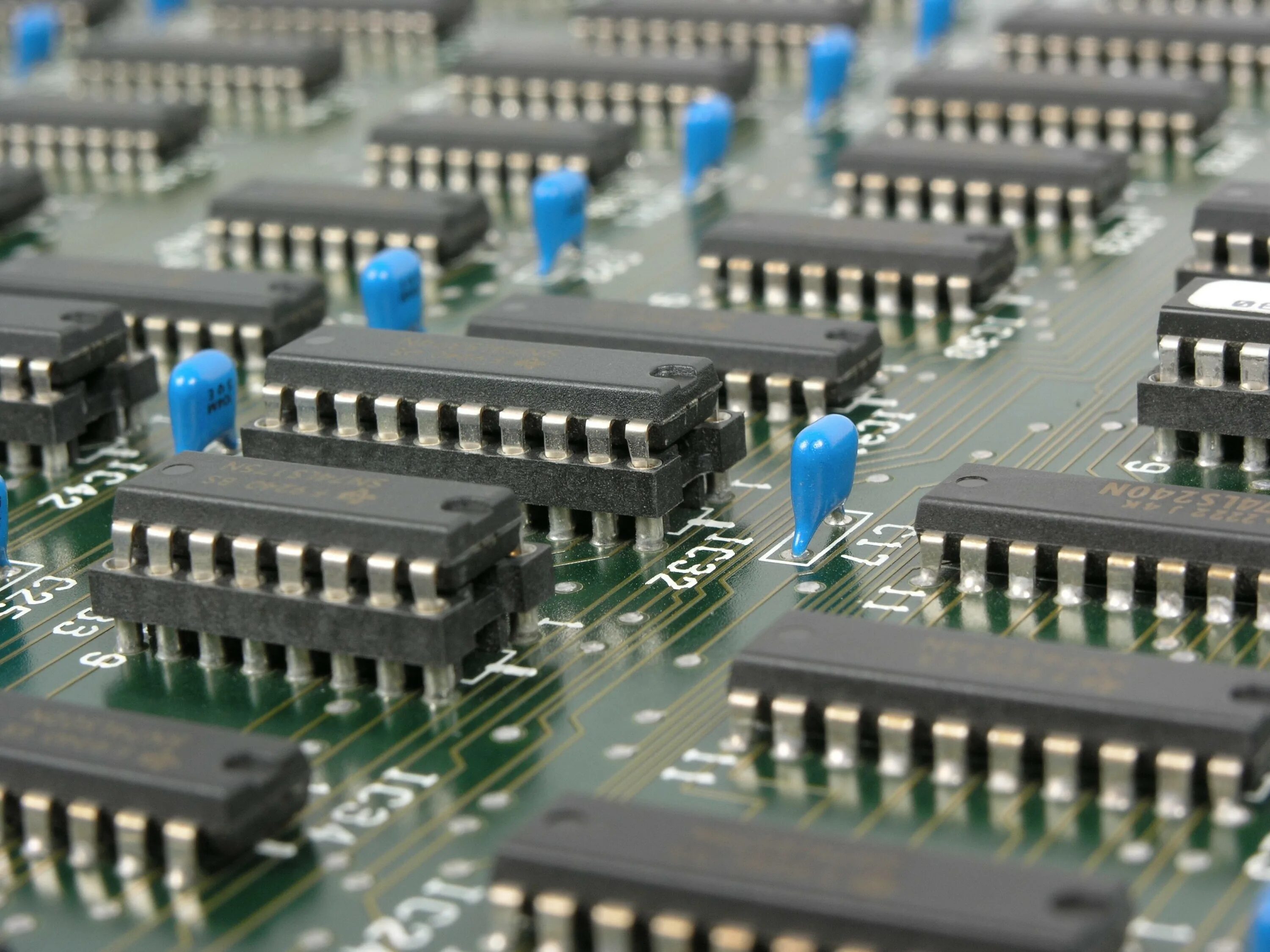 Chip electronics
