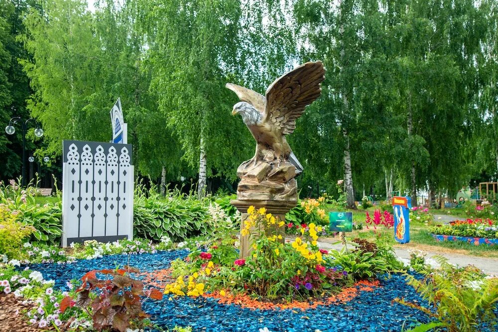 Парк в клину. Сестрорецкий парк в клину. демьяново клин цветочный парк. вальс цветов клин. парк вальс цветов клин.