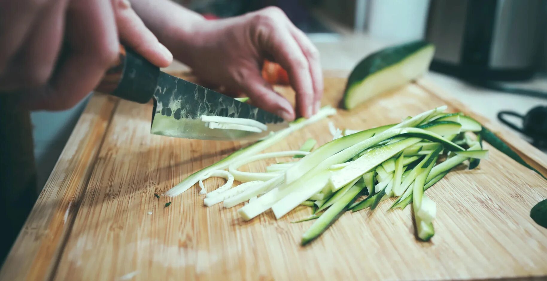 Chop vegetables. Спагетти из огурца. Family Cooking cotlets.