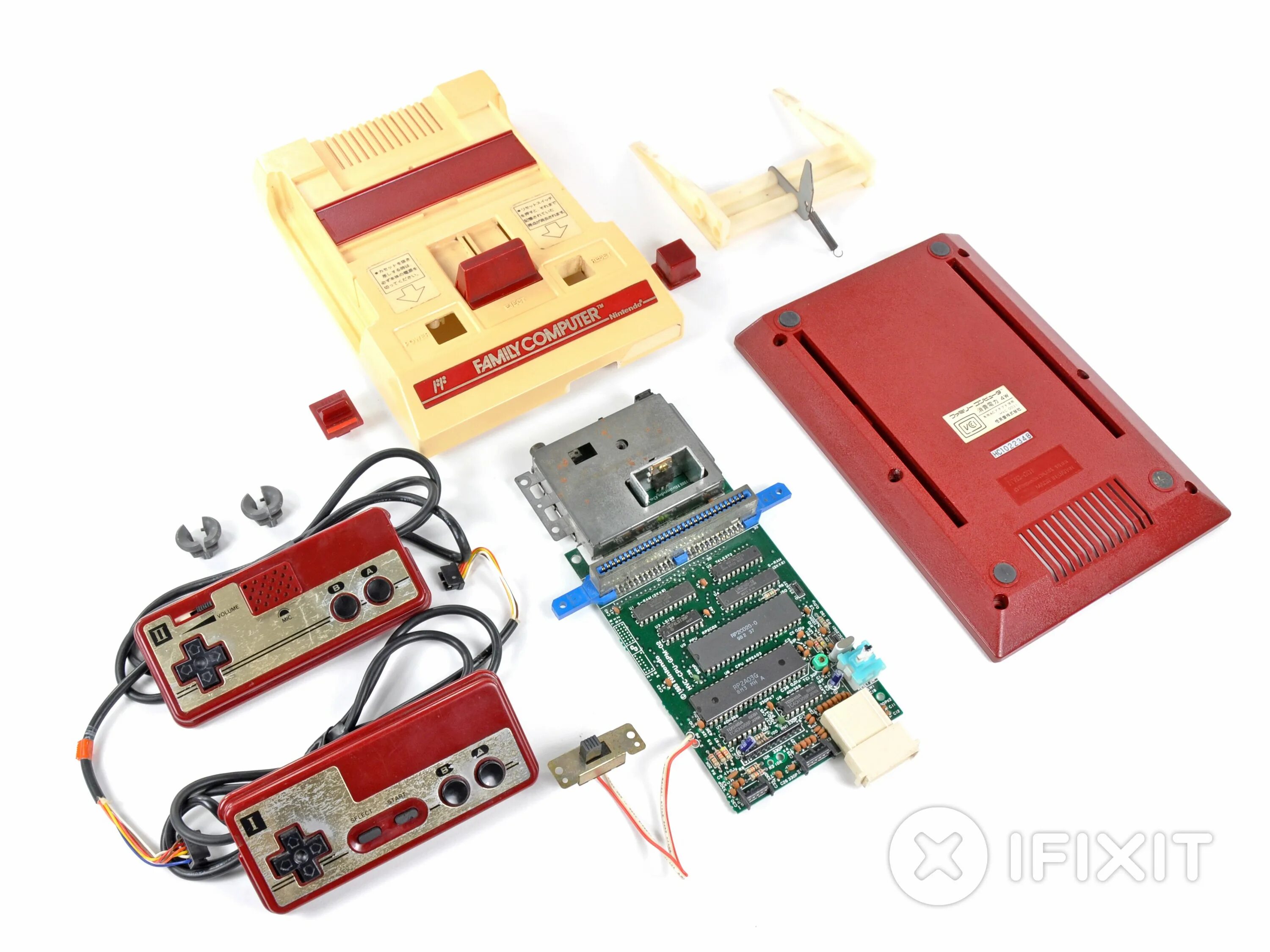 Famicom Family Computer Dendy плата. Nintendo Famicom. Приставка Нинтендо 8 бит. Famicom Original внутри. Nintendo компьютер