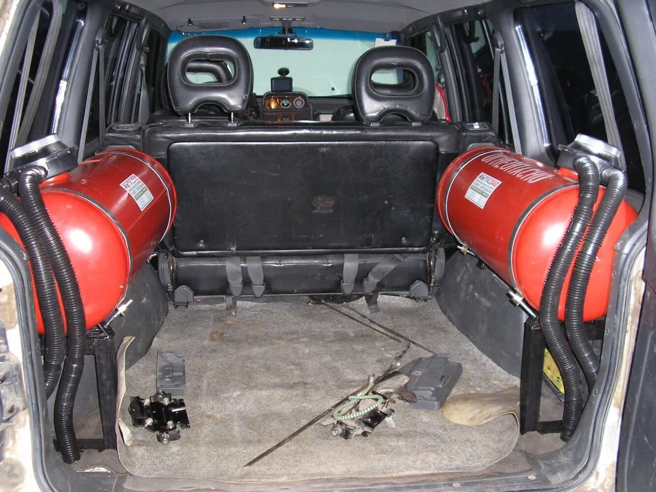 газовые баллоны на мицубиси паджеро 4 3. паджеро спорт 3. Mitsubishi pajero 4 гбо. гбо на митсубиси паджеро 2. 8.