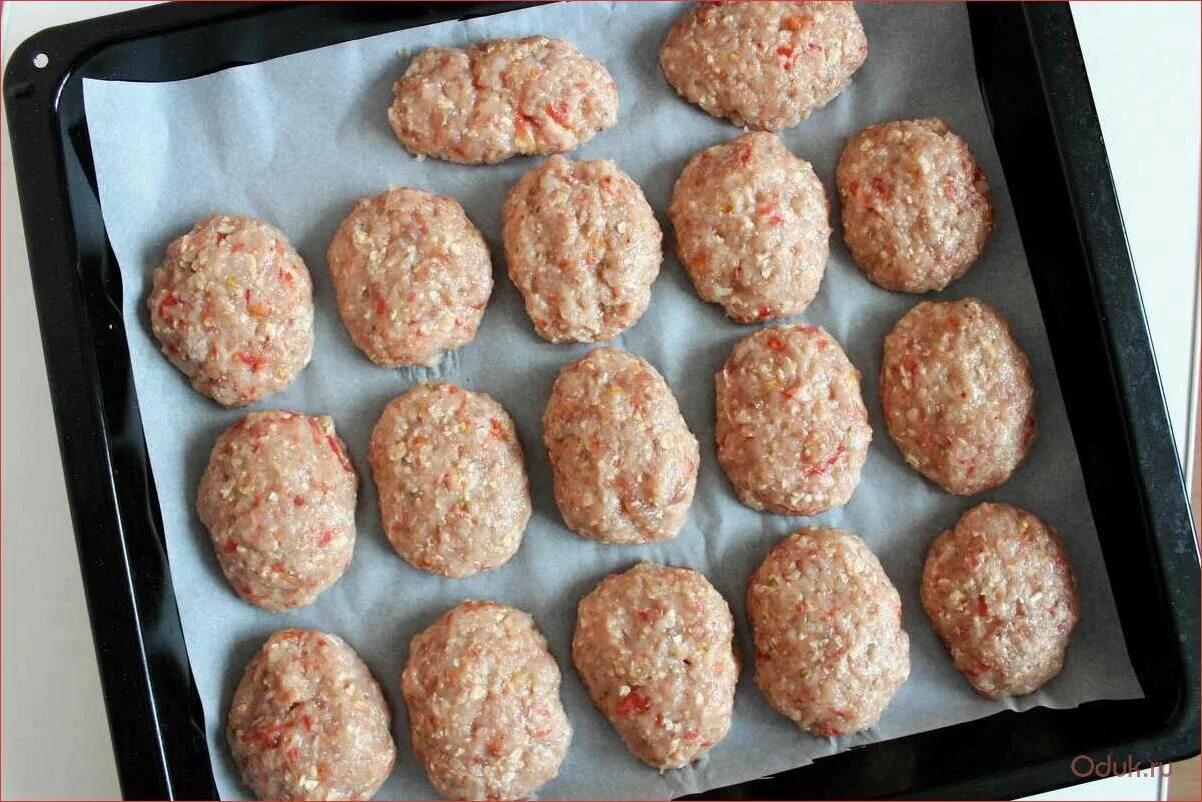 Рецепт вкусных котлет в духовке