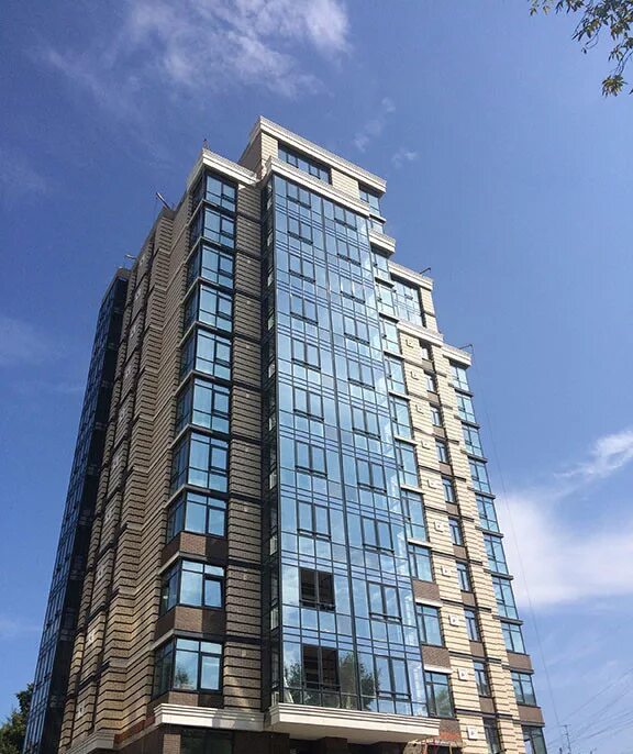 Жк юннаты москва. Клубный дом 16. Rockridge oakland. Дом 16 ресторан на покровке. Юннатов 16.