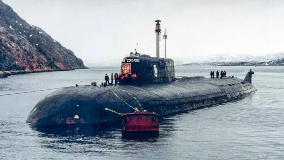 Подводная лодка к-141 «Курск». Курск 141 атомная подводная лодка. Курск 2000 подводная лодка. Курск атомная подводная лодка гибель. Торпеды курска