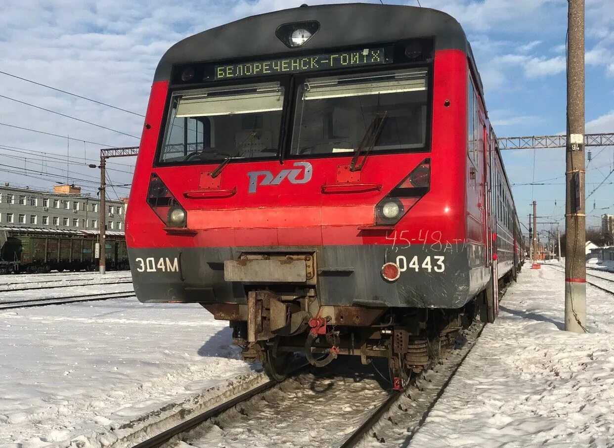 Сход с рельс электропоезда. Рязанская городская электричка. Эд4м 443. Чс2т 967. Крушение электропоезда.