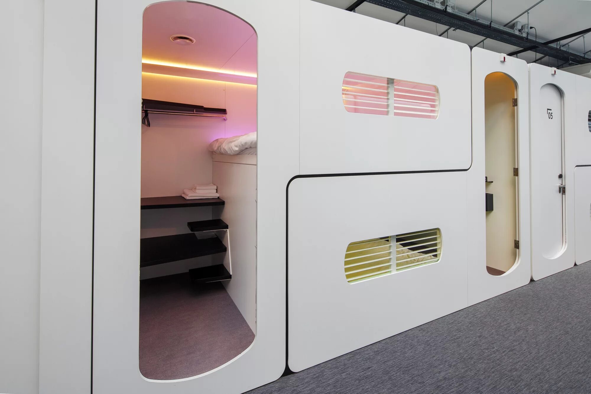 Capsula спб. Капсульный отель (Capsule Hotel), Гаага. Капсульный отель CITYHUB. Капсульный отель Амстердам CITYHUB. Капсульный отель Sleepbox Hotel.