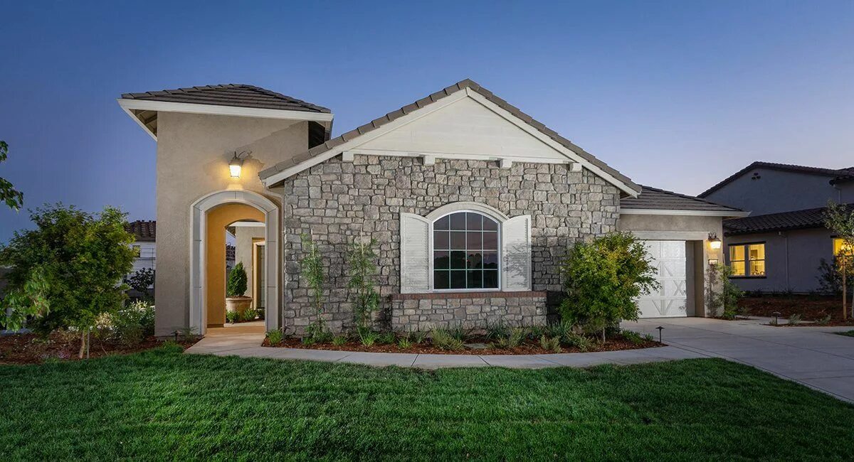 New houses shop. Homes in Sacramento. Lennar Homes. Lennar Houses. The Parks Meritage Homes.