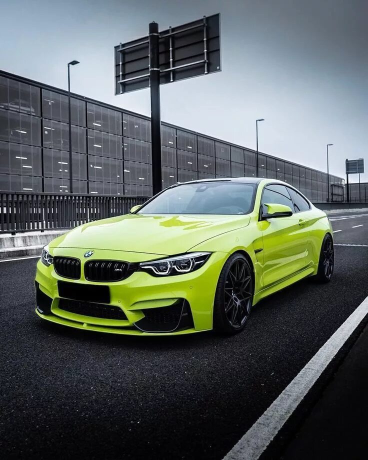 Спорткары BMW M3 и M4 доберутся до России в версии Competition - DRIVE2