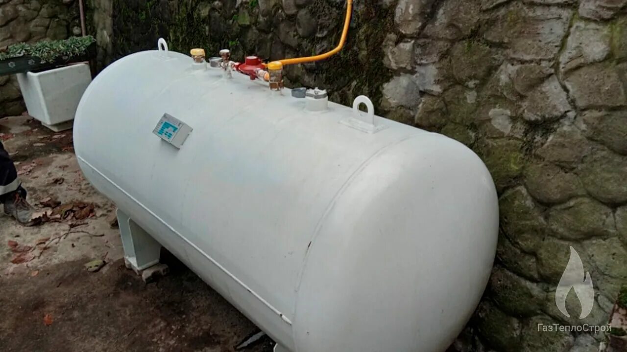Газгольдер лет. Сжиженный газ для газгольдера. газгольдер автономная газификация. наземный газгольдер для частного. газгольдер 2000 литров.