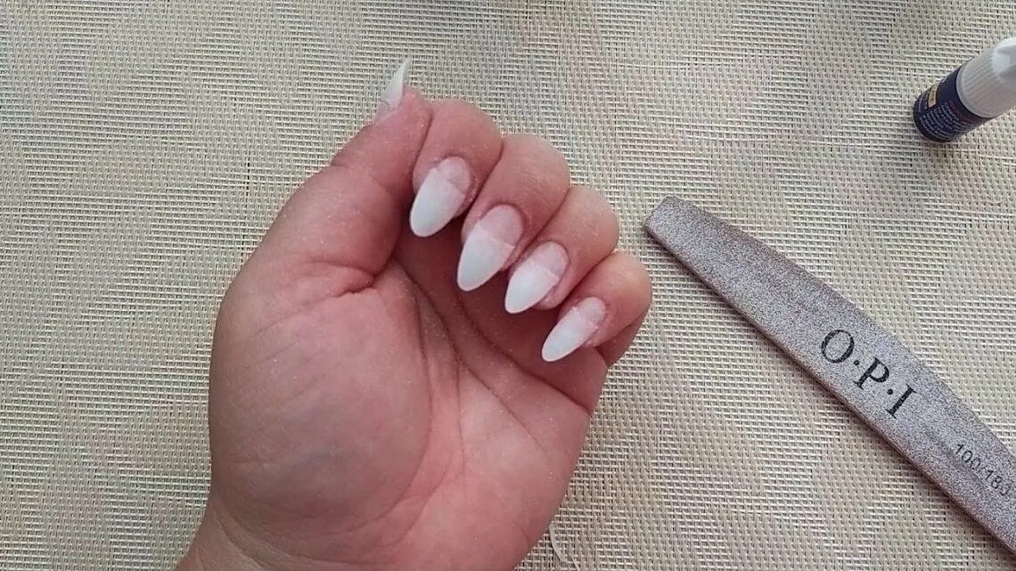 Наращивание ногтей гелевыми типсами самой себе. Наращивание ногтей на типсы пошагово. Наращивание ногтей типсами и гелем пошагово. Наращивание ногтей гелевыми типсами самой себе. Наращивание ногтей на типсах.