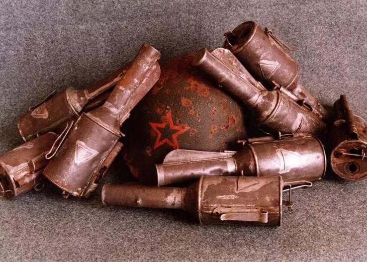 Химическая граната 1917. Химическая граната 1917. Химическая граната 1917. Граната рдултовского обр 1912. Граната 1914.