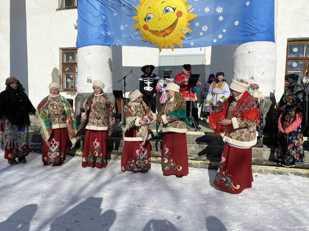 районный фестиваль национальных культур. районный центр народного. хэйро ансамбль дудинка. хор ветеранов труда. чумляк курганская область.