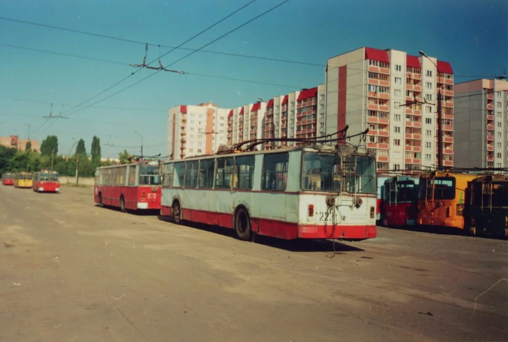 Городской транспорт воронеж. 2002 Год транспорт. 1977 Год транспорт. 1998 Год транспорт.