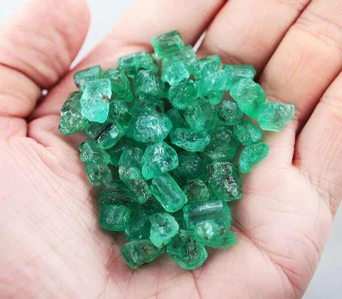 изумруд в рублях. изумруды колумбии. 1 карат изумруда. изумруд в рублях. изумруды в рублях.