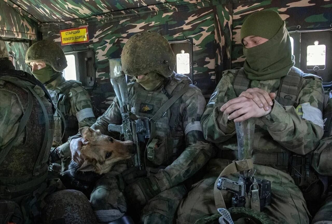 Спецоперация на украине солдаты. Со спецоперацией. Спецназ россии на украине. Солдаты россии на украине. Спецоперация на украине русские войска.