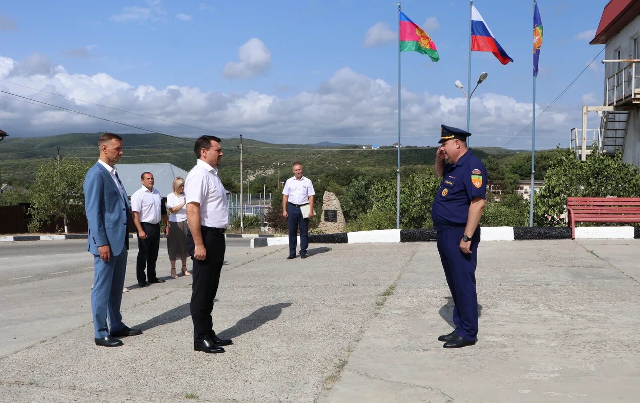 Новороссийск село Глебовское пожарная часть. Глебовское Новороссийск пожарная часть 22. Оборона Новороссийска. Министр го и ЧС Приморского края. Город новороссийск новости сегодня