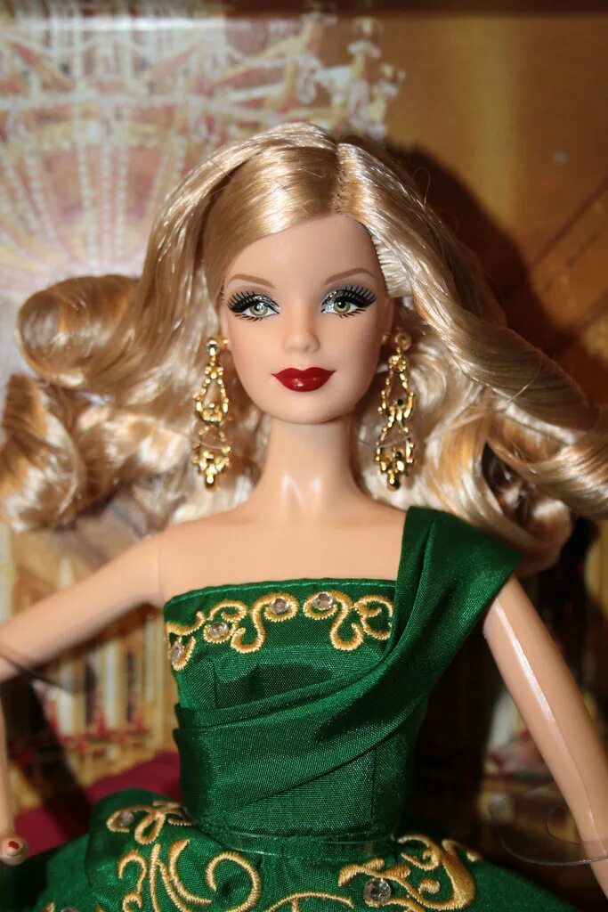 Барби holiday. Barbie Holiday 2011. Холидей 2011. Кукла Барби Холидей 2010. Кукла Барби Холидей 2023.