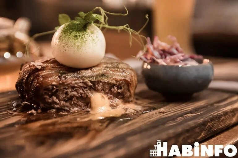 Ресторан мит мит. Meetmeat хабаровск ресторан. мит мит хабаровск. блюда из змеиного мяса. рыба мясо хабаровск кафе.