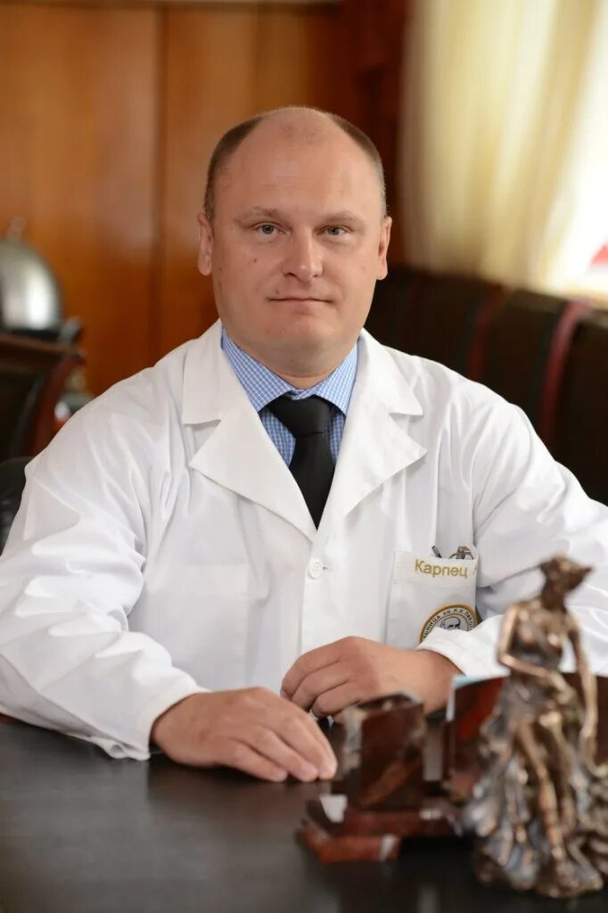 Работа оренбург врачи. Карпец Оренбург Пирогова главный врач.