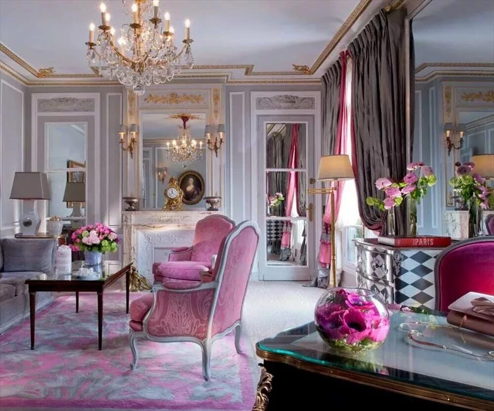 Французские изысканные. Отель Франция Plaza Athenee. Спальня Plaza Athenee. Hotel Plaza Athenee Холл. Plaza Athenee, номера.