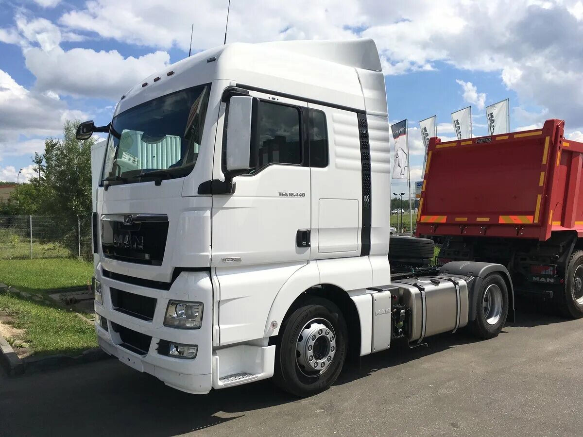 ман tgx 2019. 440 4x2 bls. седельный тягач с полуприцепом ман. Man tgx 2019. Man tgx 18.
