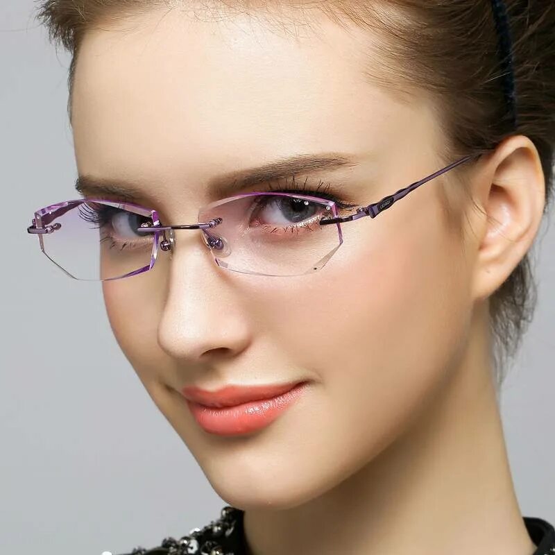 Очки гуччи 2021. Очки от солнца женские. Модные очки оптика. Очки для зрения. Каталог женских очков.