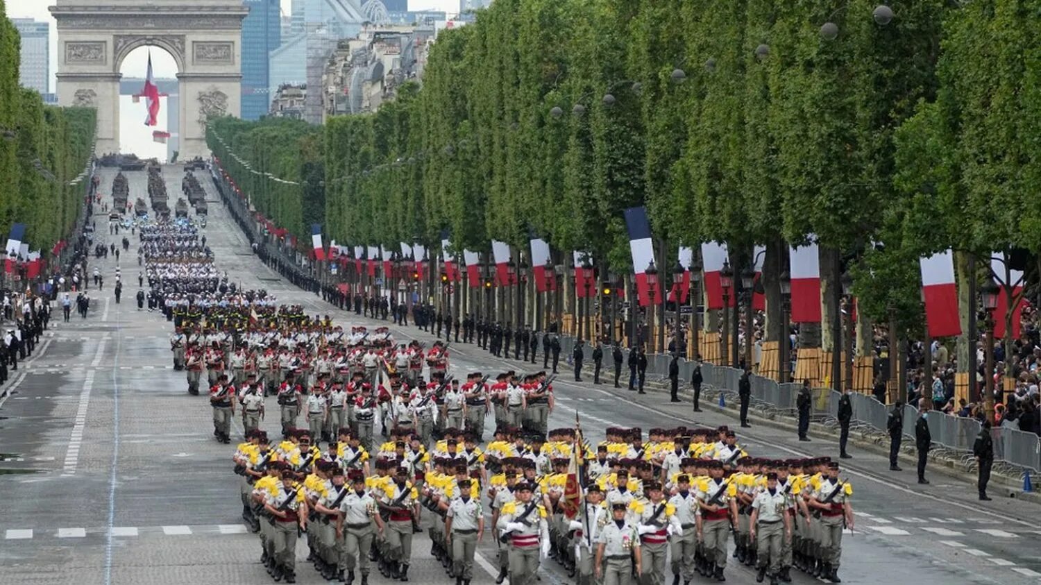 Взятие бастилии 14 июля. Штурм бастилии 14 июля 1789 года. Взятие бастилии 14 июля. Взятие бастилии 14 июля. Французская революция штурм бастилии.