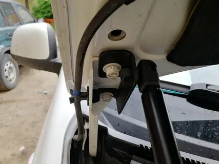 Газовые упоры на газель