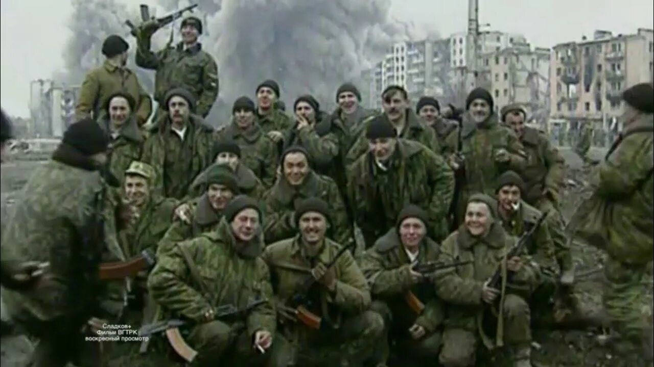 2 войны слушать. Моздок война с Чечней. Чечня 1995 Моздок вертушки. 2 Вертушки на Моздок.