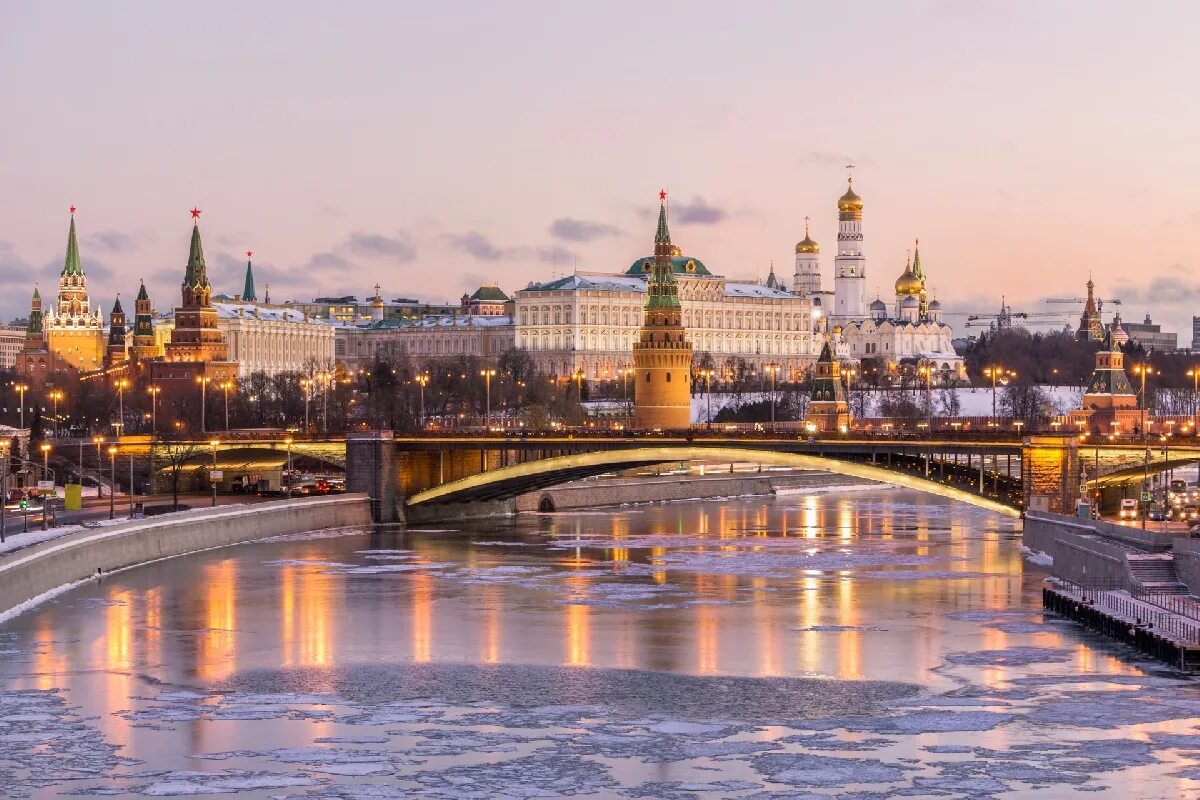 Посетить москву зимой